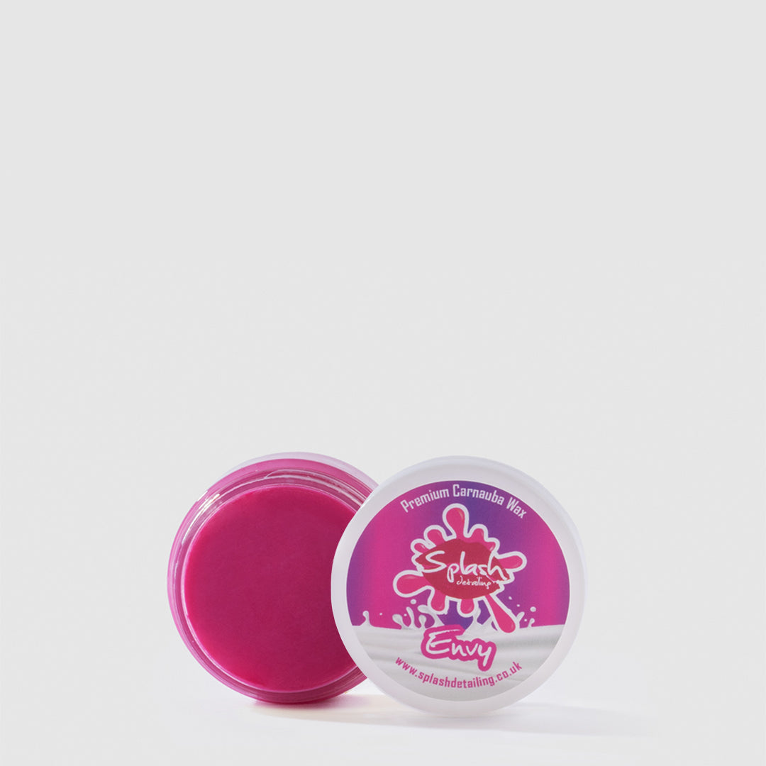 Envy Carnauba Wax (Dark cars)